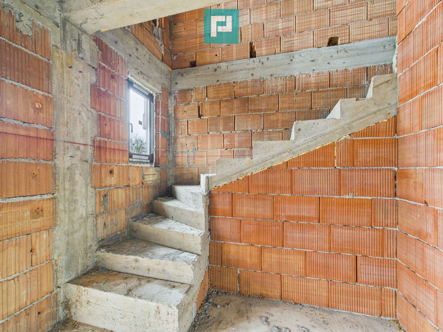 Duplex solid 120 mp, intimitate și calm in Chisoda - Poză 28