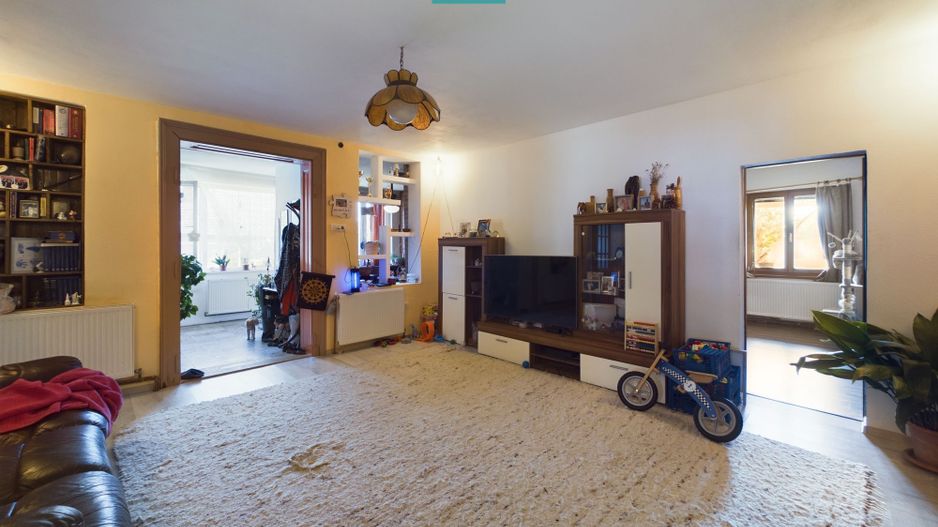 Casă individuală pe un nivel cu 5 camere, Lipova - Poză 11