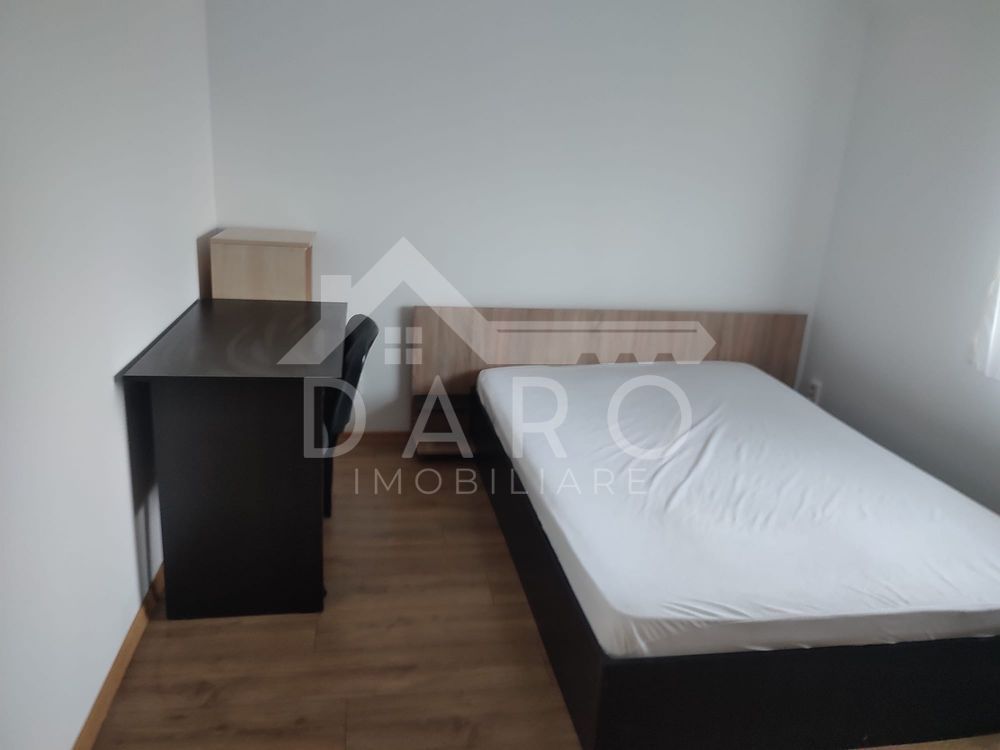 Apartament 3 dormitoare 4 camere - Poză 4