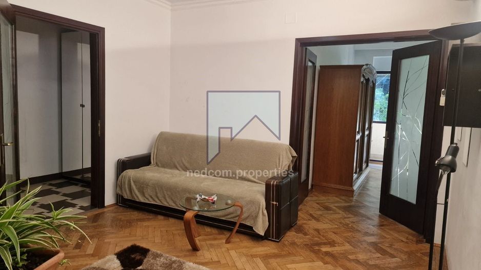 Vanzare apartament 2 camere - Vasile Lascar - Cartierul Armeneasca - Poză 1