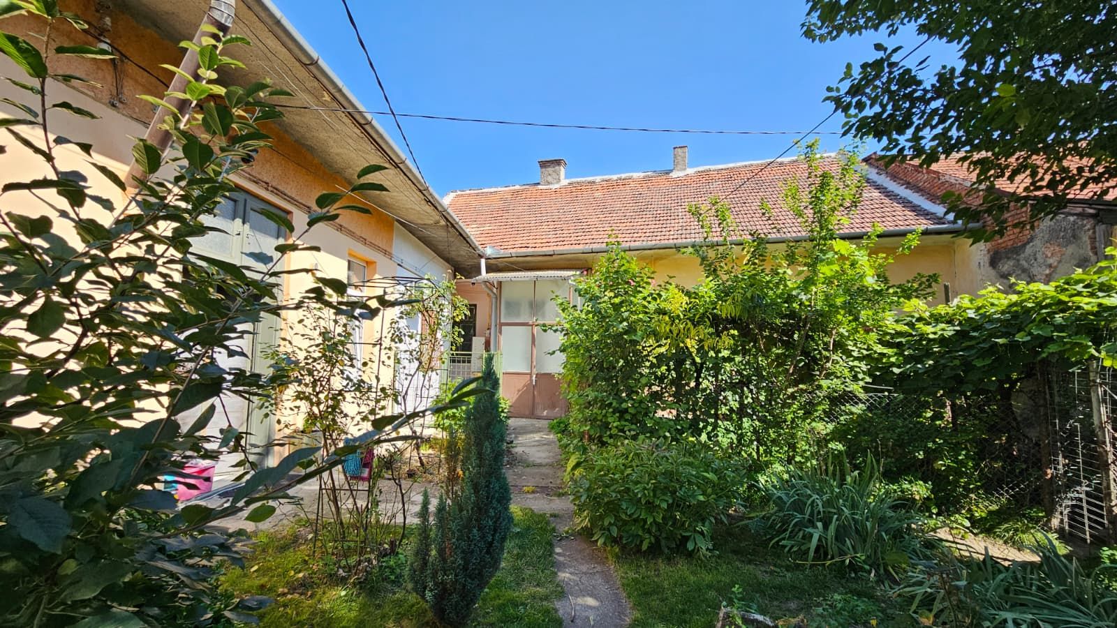 0 % comision ! Casa cu 2 camere 69 mp, strada Somesului - Poză 1