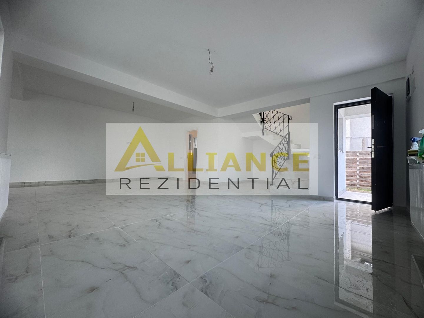 Casa - 4 camere - 144 mp utili - La 5 min de metrou - Poză 20