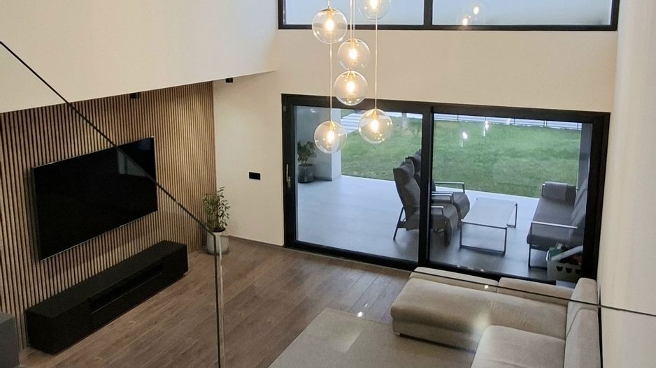 Locuinta individuala exclusivista cu piscina - Dumbravita - Poză 24