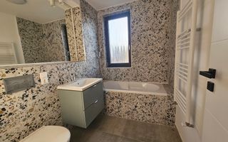 Apartament 3 camere, 2 bai LA CHEIE - Poză 3