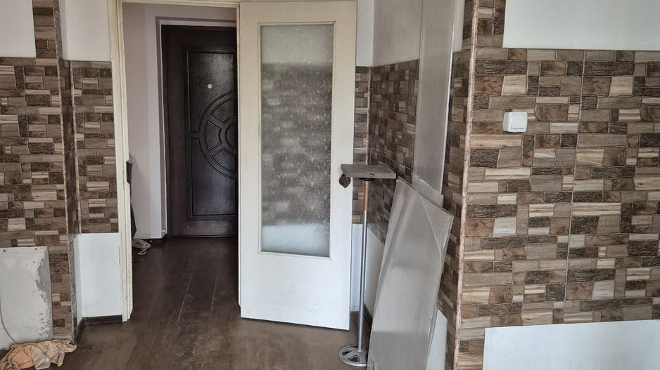 Apartament 2 camere decomandat, central - Poză 4