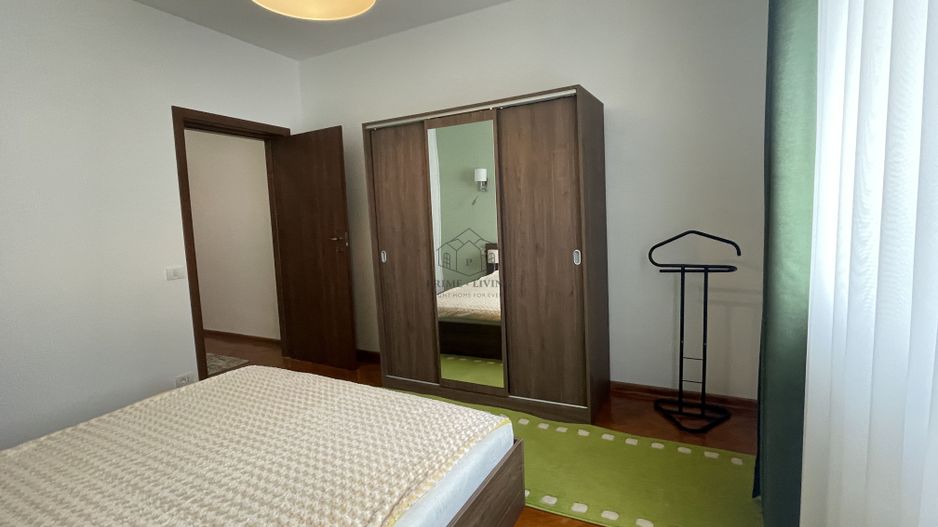 APARTAMENT CU 4 CAMERE NOU RENOVAT LA INCHIRIERE IN ZONA KISELEFF - Poză 4