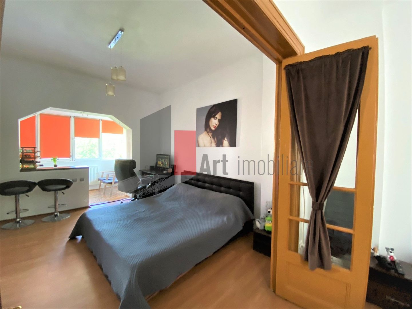 Apartament 3 camere in vila, curte comuna - Calea Mosilor - Poză 1