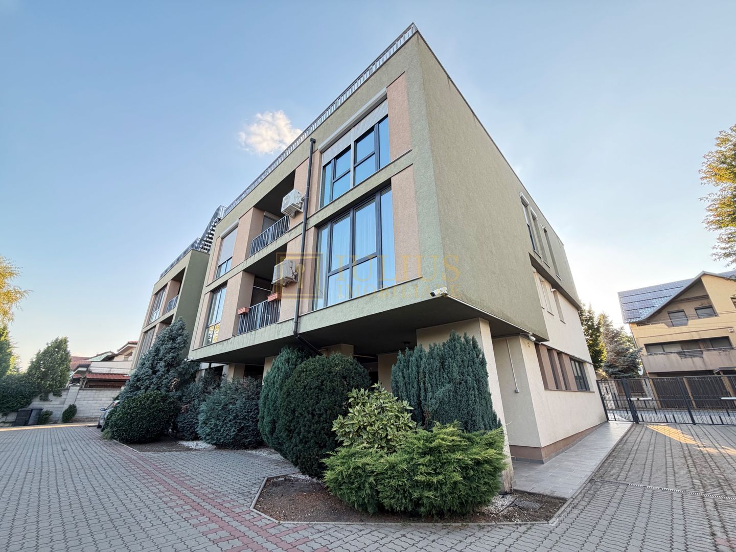 PENTHOUSE zona Braytim - Soarelui, terasa de 50mp, strada secundara/linistita! - Poză 2