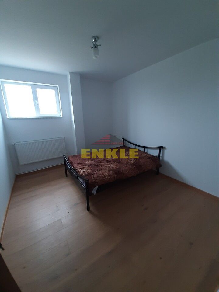 Hala 280 mp + apartament cu 4 camere la etaj /150 mp/ Zona Industriala - Poză 5