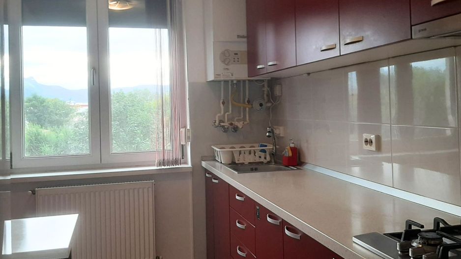 Apartament Renovat 2 Camere + Boxă 7 MP  Vedere Superbă spre Tâmpa - Poză 9