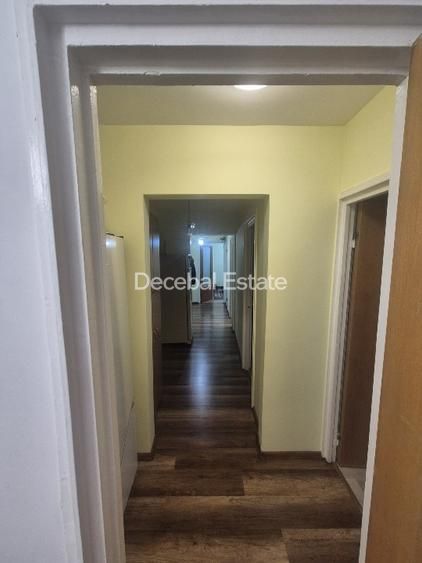 Apartament 3 camere 67 mp 1978 decomandat Titan - Poză 13