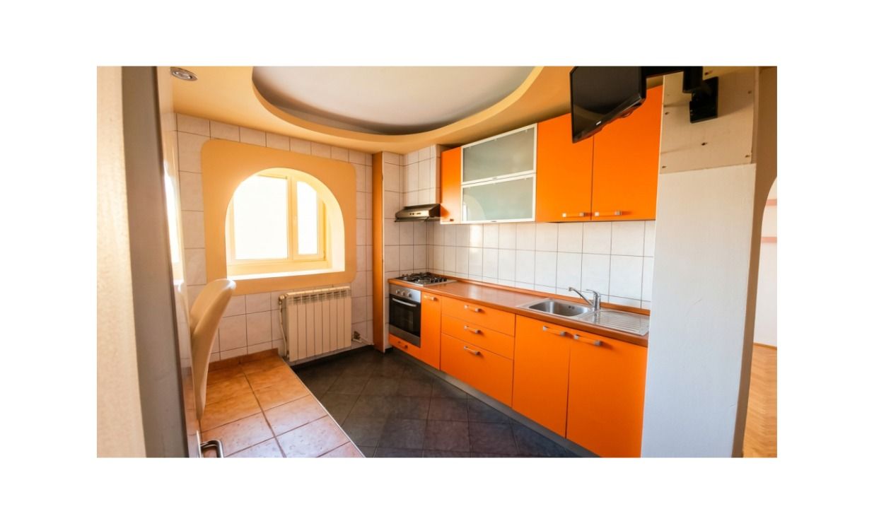 Vânzare Apartament 2 camere Sebastian - Poză 2