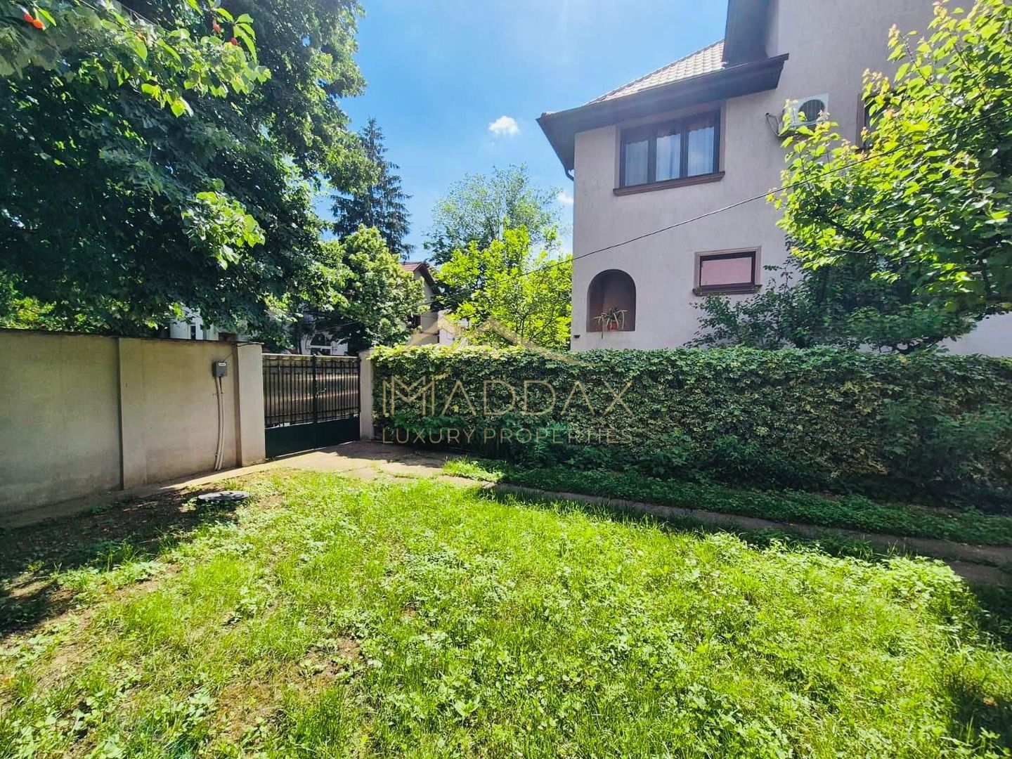 Casa/ Vila 4 camere in Domenii*** - Poză 1