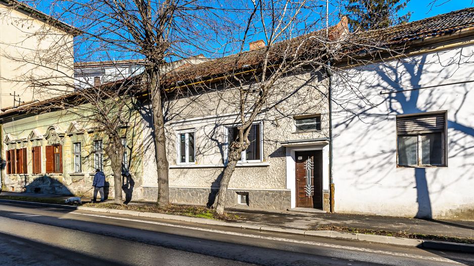 Apartament la casă, zonă centrală - Poză 11