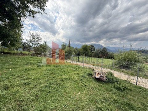 Teren intravilan 3.000 mp cu casă tradițională – Bran, sat Poarta - Poză 9