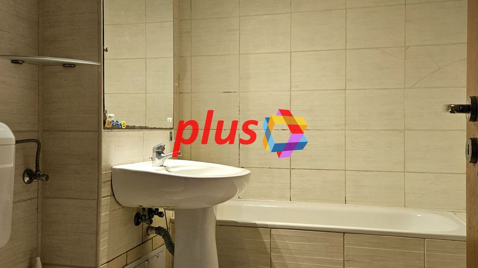 Apartament cu trei camere, structura mare, zona Astra 80 mp - Poză 5