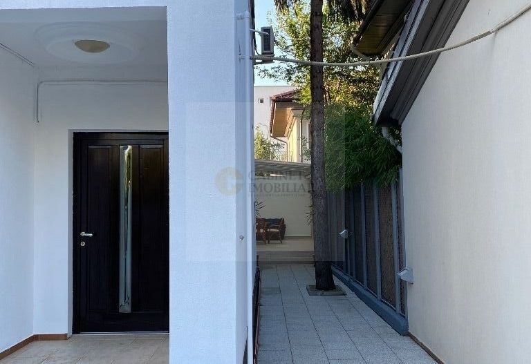 Vilă Elegantă în Domenii – Oportunitate Unică de Vânzare - Poză 4