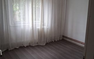 Apartament 3 camere zona Andrei Saguna etaj 2 - Poză 2