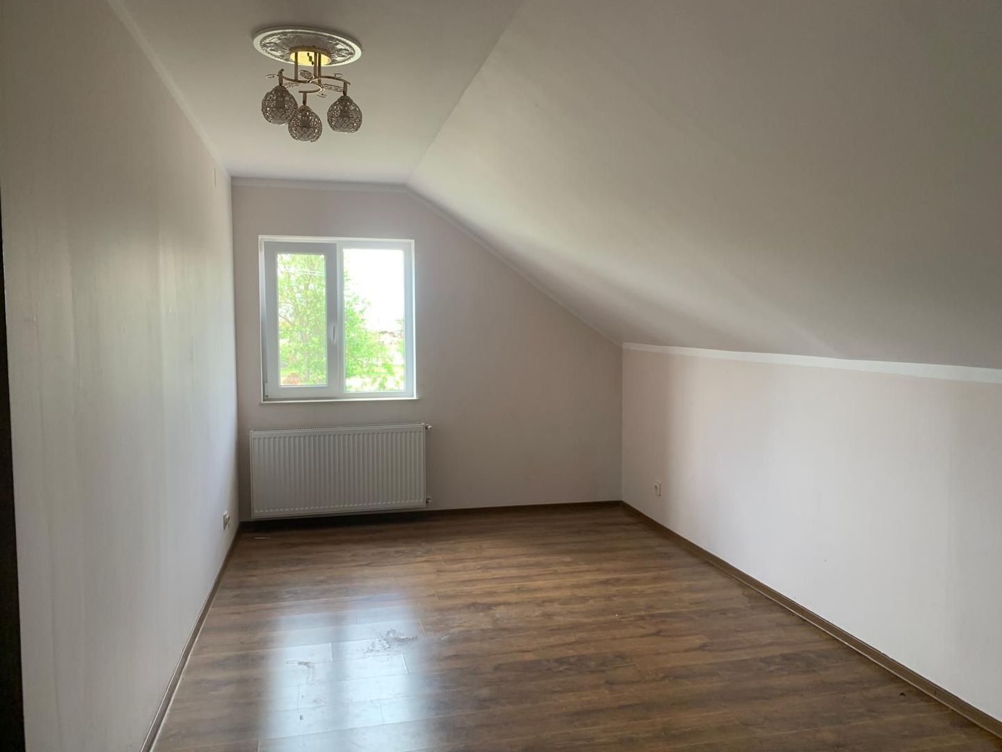 Duplex premium în vatra veche a localității Moșnița Veche - Poză 15