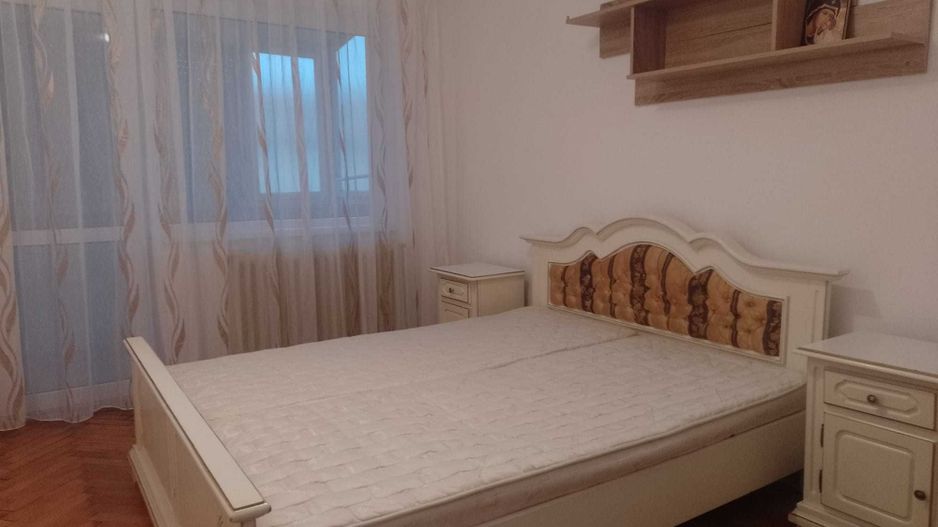 Inchiriez apartament cu 2 camere - Poză 2