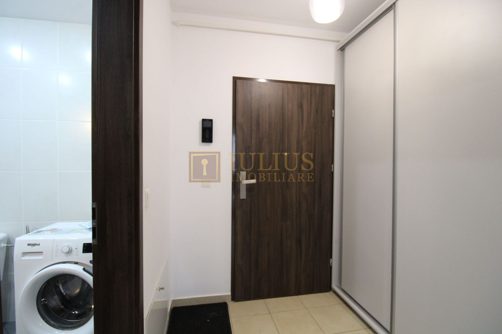 Complex URANUS PLAZA, zona Soarelui; rulouri electrice. - Poză 12