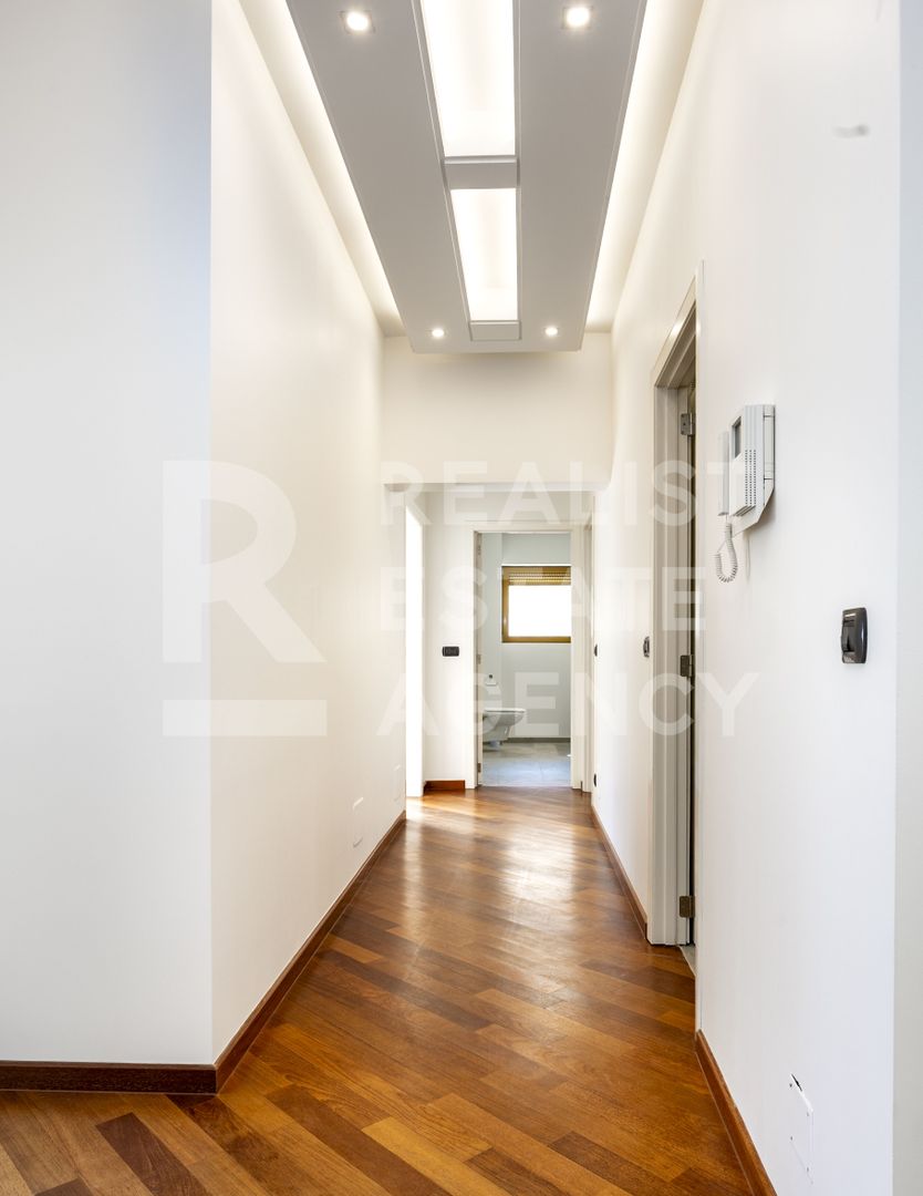 Penthouse, Jean Monnet Residence - Poză 6