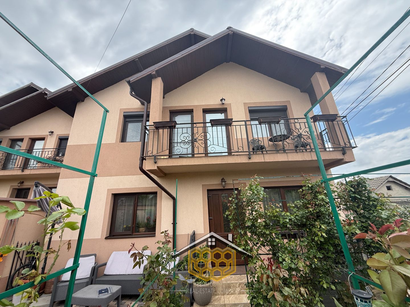 Casa Spatioasa in Cartierul Lapus – Confort, Liniste si Spatiu Generos - Poză 3