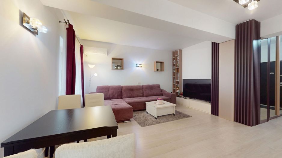 Apartament cu 4 camere de vânzare în Unirii, Bucuresti - Poză 2