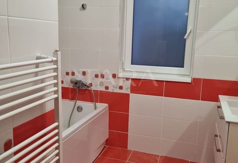 Apartament cu 3 camere, parter înalt, Florești. - Poză 6