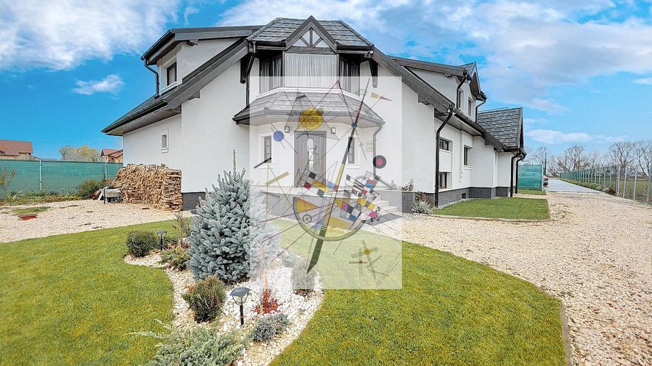 Proprietate Deosebita - Poză 1