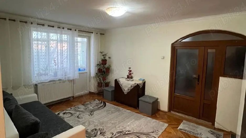 Vând apartament - Poză 1