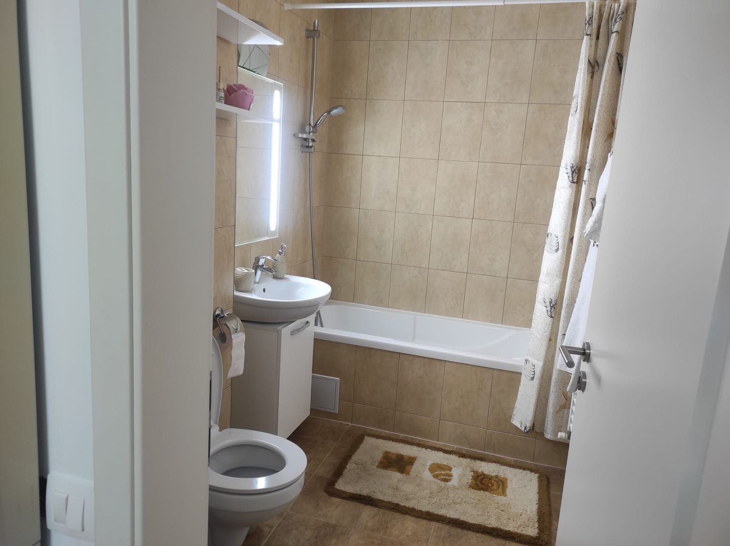 Apartament 1 camerea zona Avangarden! - Poză 6