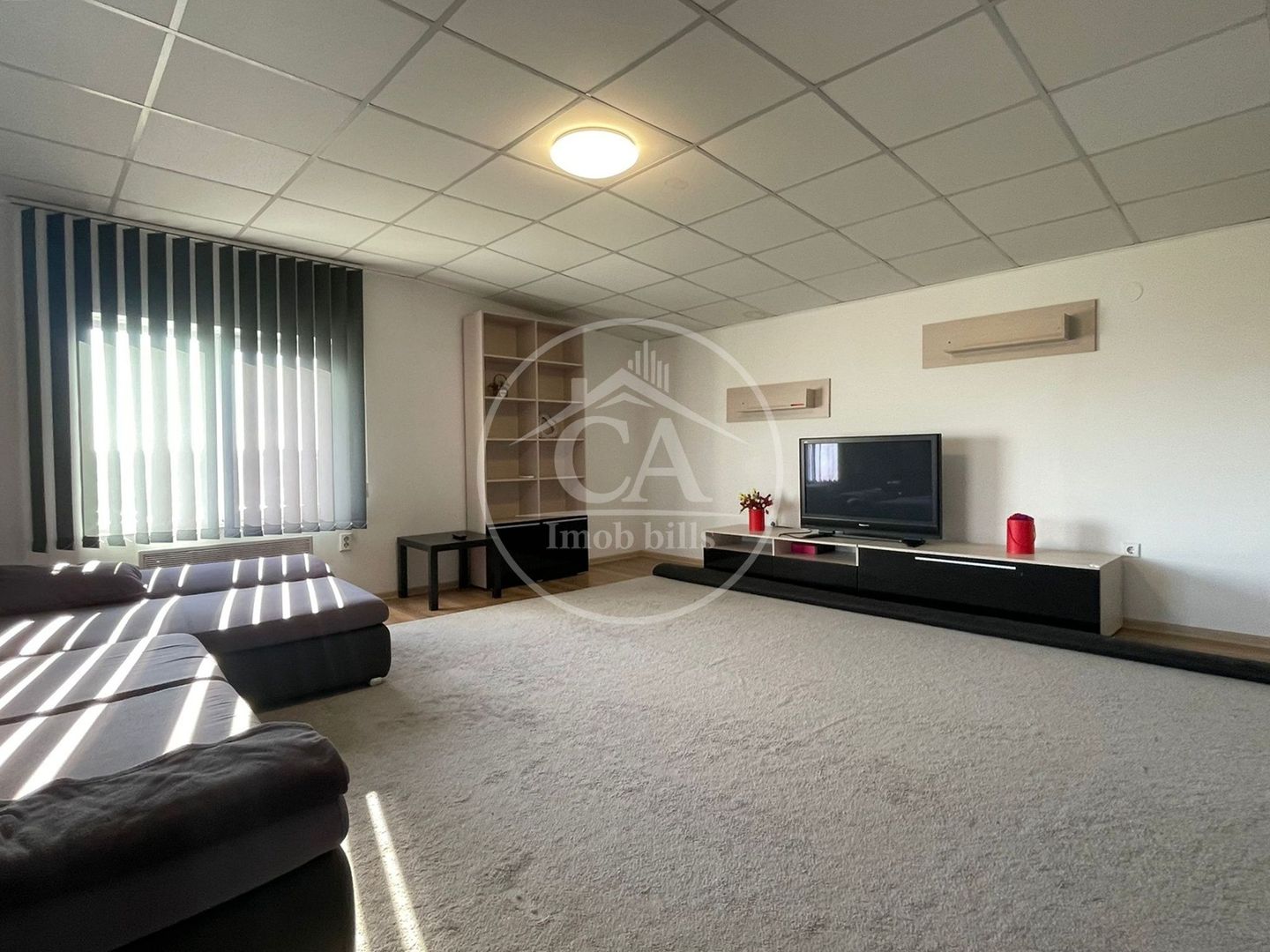 Apartament la casa, de inchiriat cu 3 camere  in zona Nufaru, Oradea - Poză 2