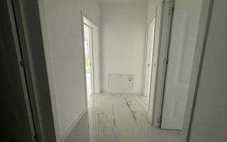 Apartament cu 3 camere in Dumbravita - Poză 7