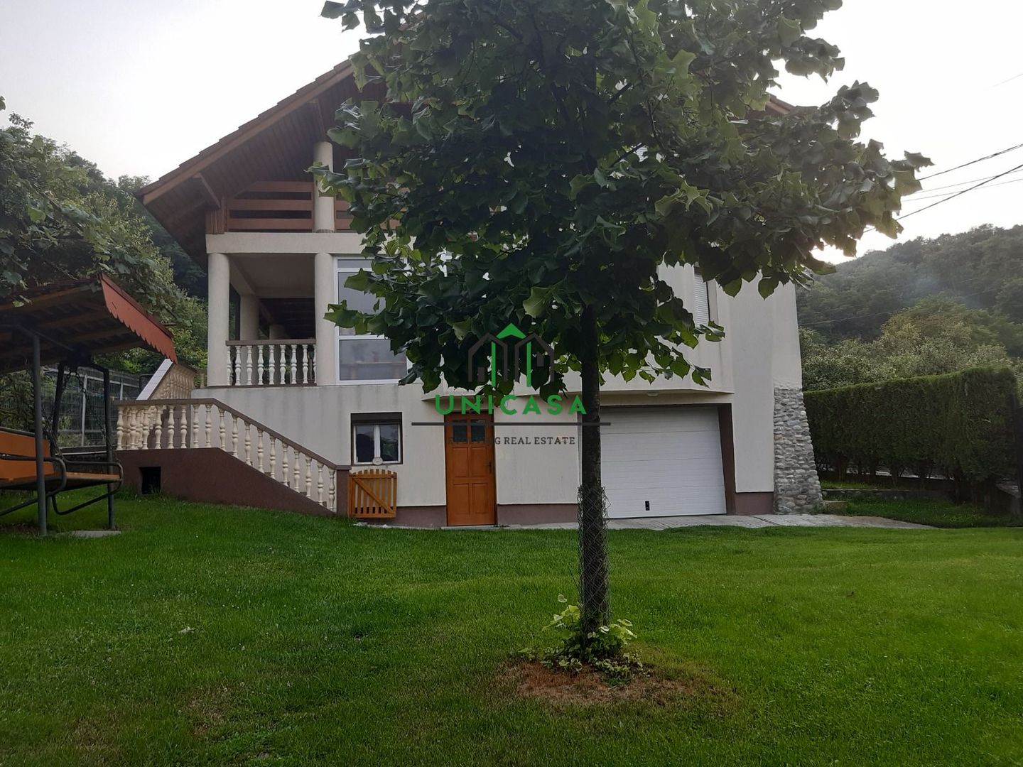 Casa - Vila - Ocnele Mari - Poză 2