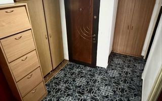Vanzare apartament spatios de 3 camere, 2 bai, bloc 1980-Titan - Poză 1