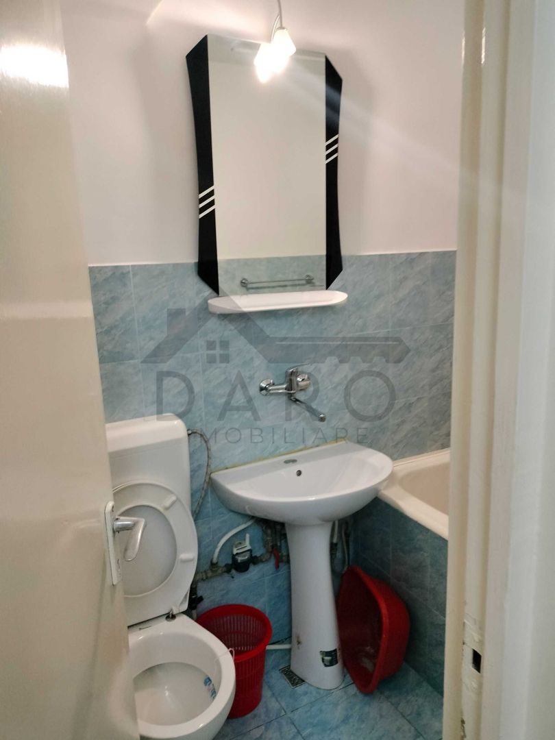 Dau în chirie apartament cu 2 camere in Tudor,Tg Mureș - Poză 6