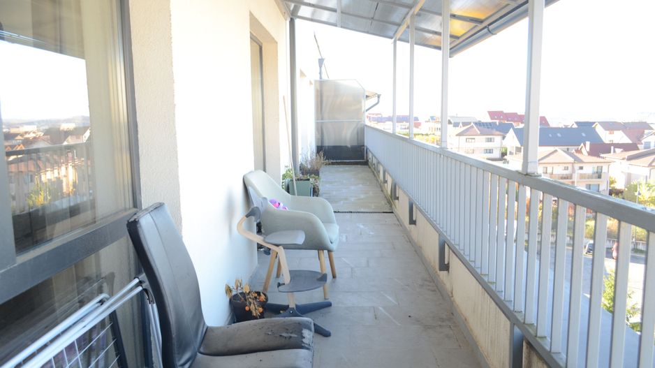 Apartament cu 3 camere, 2 bai, 2 terase, 2 garaje, in cartier Europa - Poză 20