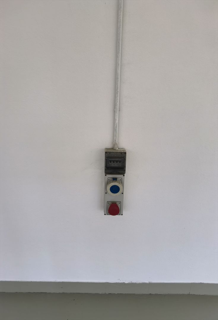 Proprietate industriala  la 35 km de TM - Poză 51