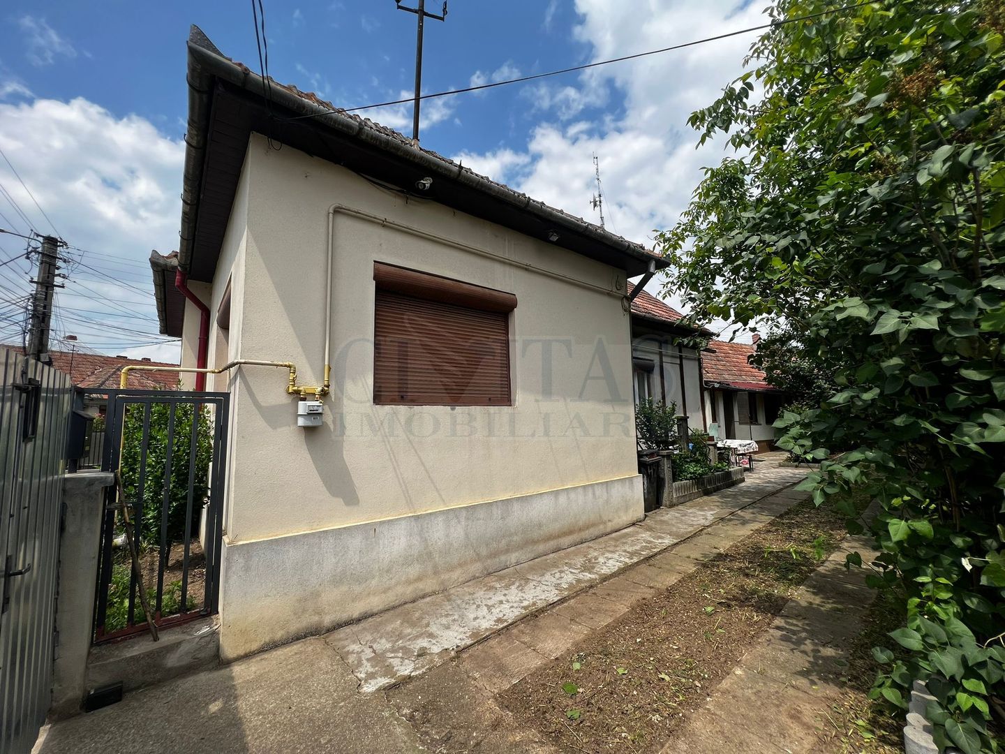 Casa de vanzare in Gilau, teren de 840 mp, zona buna - Poză 2