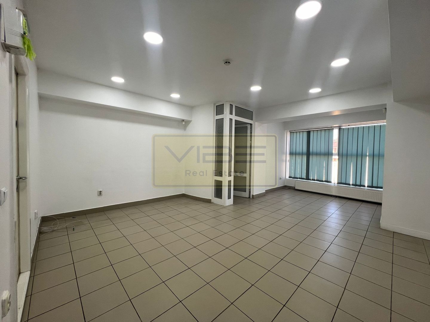 Spatiu birou 45 mp Iulius Mall - T.Vladimirescu - Poză 4