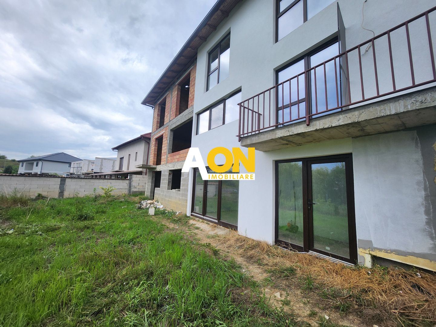 De vanzare apartament 3 camere, la vila, 130mp teren, Lac Chereteu - Poză 14
