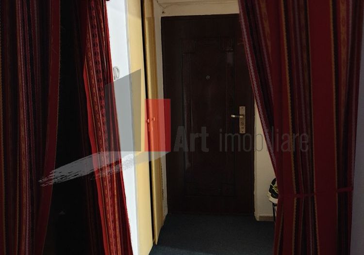 Apartament 3 camere decomandat zona Apusului - Poză 8
