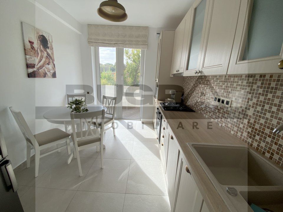 Apartament superb, 3 camere decomandate, terasa 42mp, VIEW - Poză 8