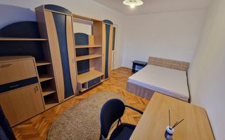 Apartament de 3 camere, decomandat, 70mp, zona strazii Parang - Poză 1