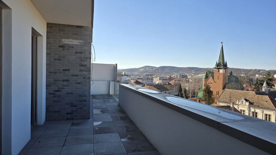 3 camere Clinicilor | terasa 30 mp| vedere spre Parcul Central | Comision 0% - Poză 2