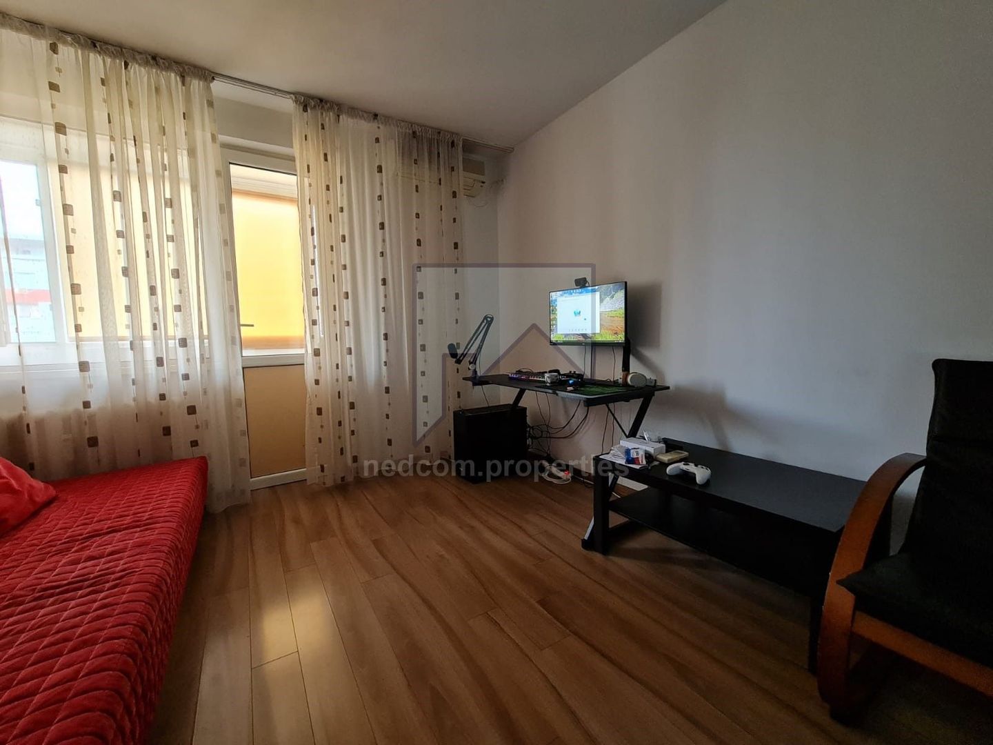 Inchiriere apartament 2 camere - Metrou 1 Mai - Poză 2
