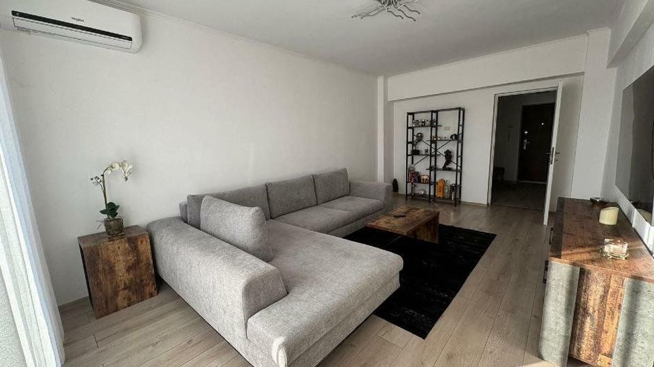 Apartament lux 2 camere Bd Unirii vedere stradala  A17 - Poză 3