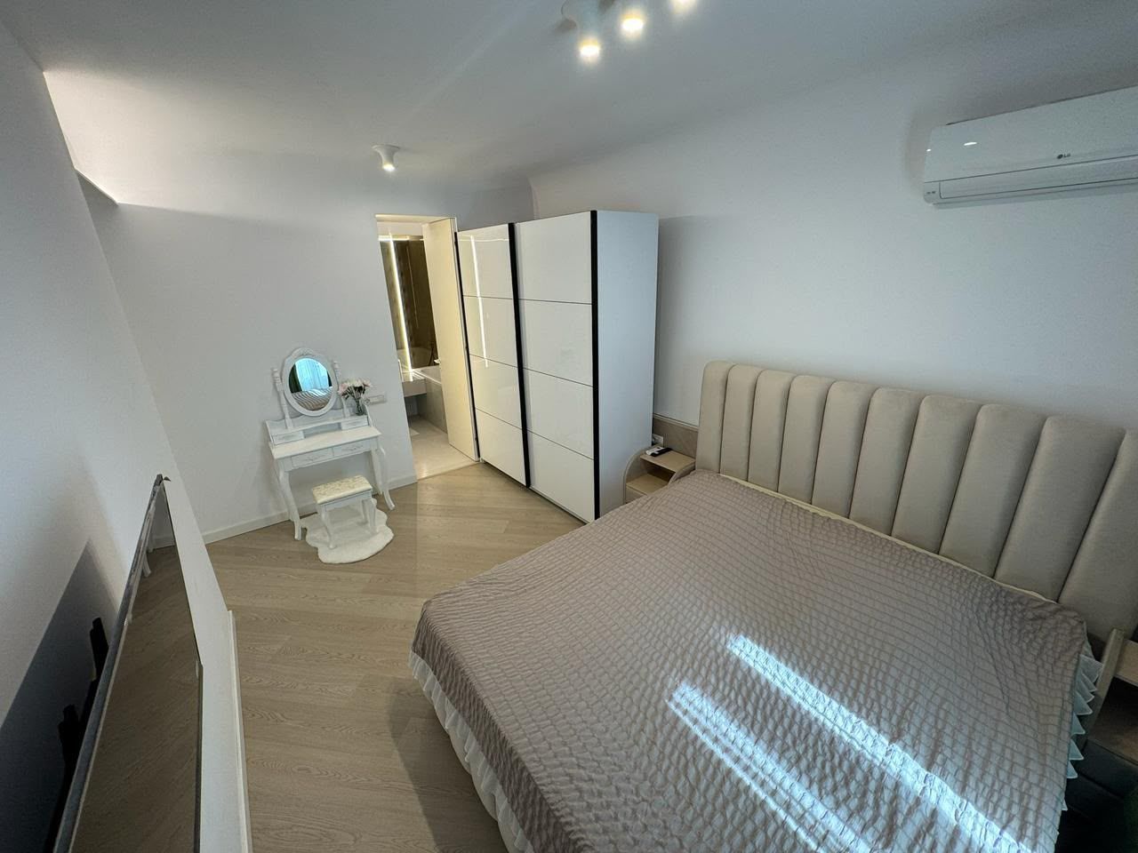 Cortina North || 3 camere || Dormitor și Birou || Comision 0% - Poză 8