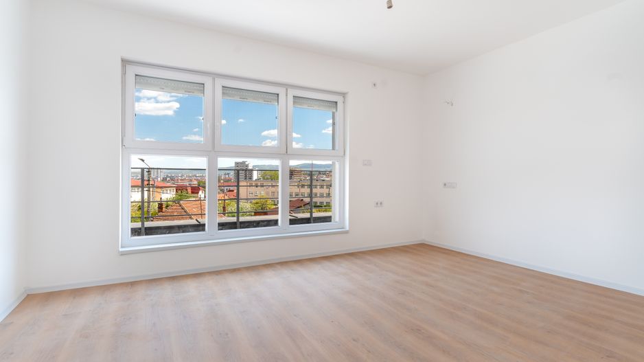Casă / Vilă cu 5 camere de închiriat în zona Dambul Rotund - Poză 2